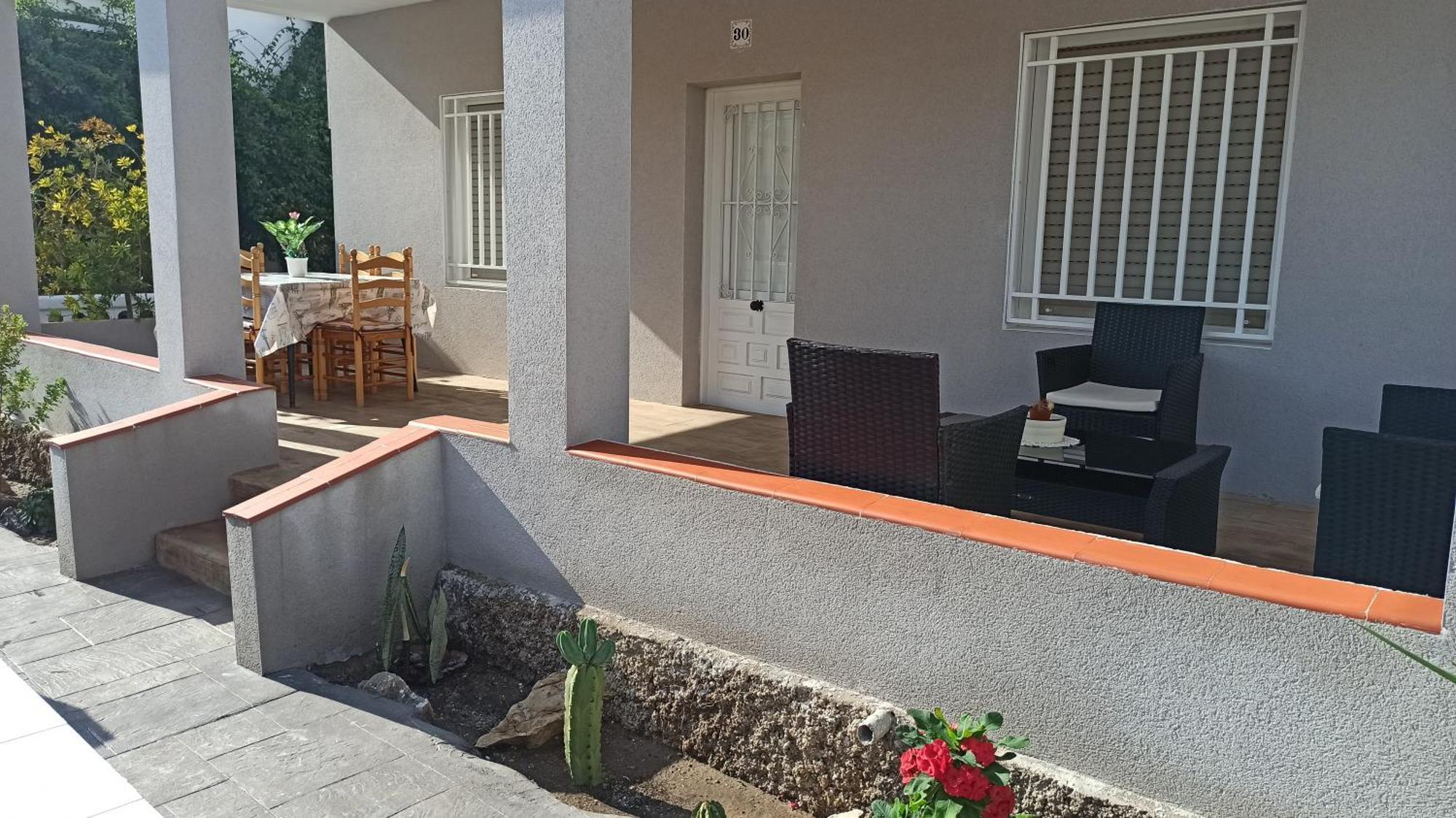 Casa Recien Reformada A Dos Calles Del Mar Hébergement de vacances Oliva